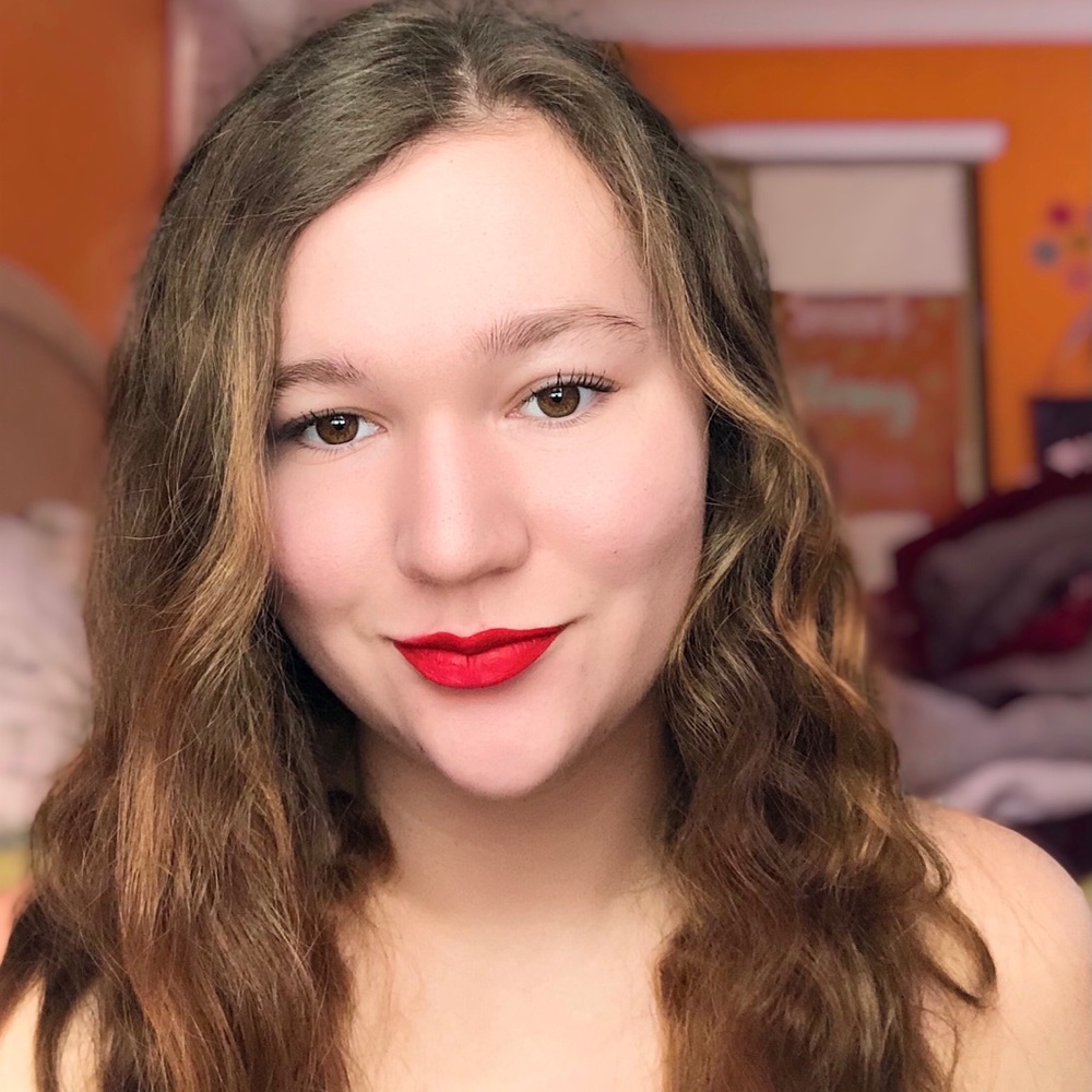 Meet your Posher, Kayla